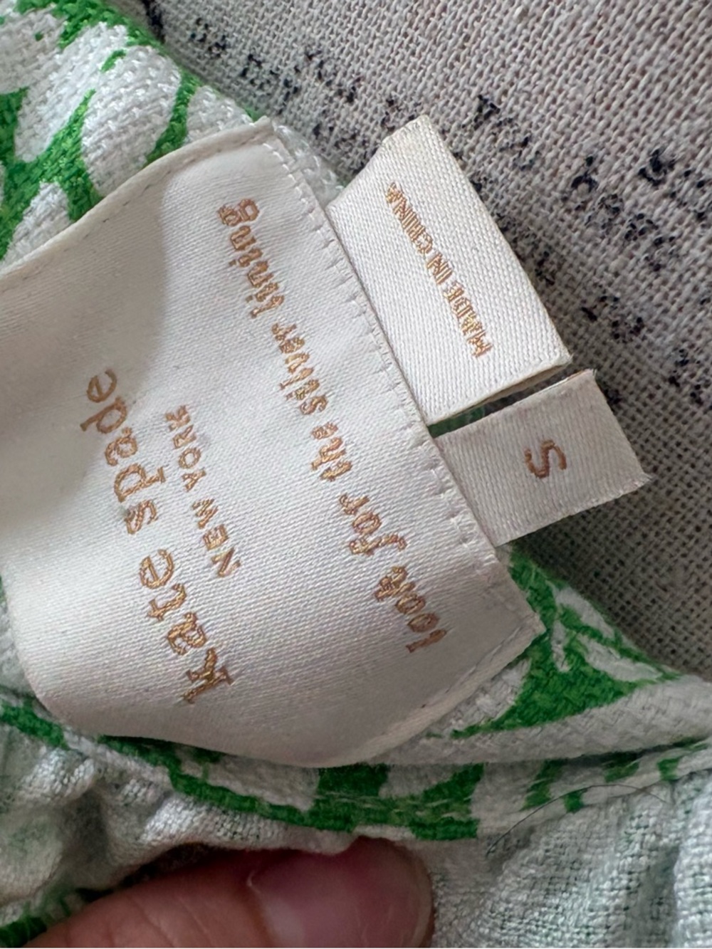 KATE SPADE Green and White Ruffle Neck Printed Dress - Picture 3 of 3
